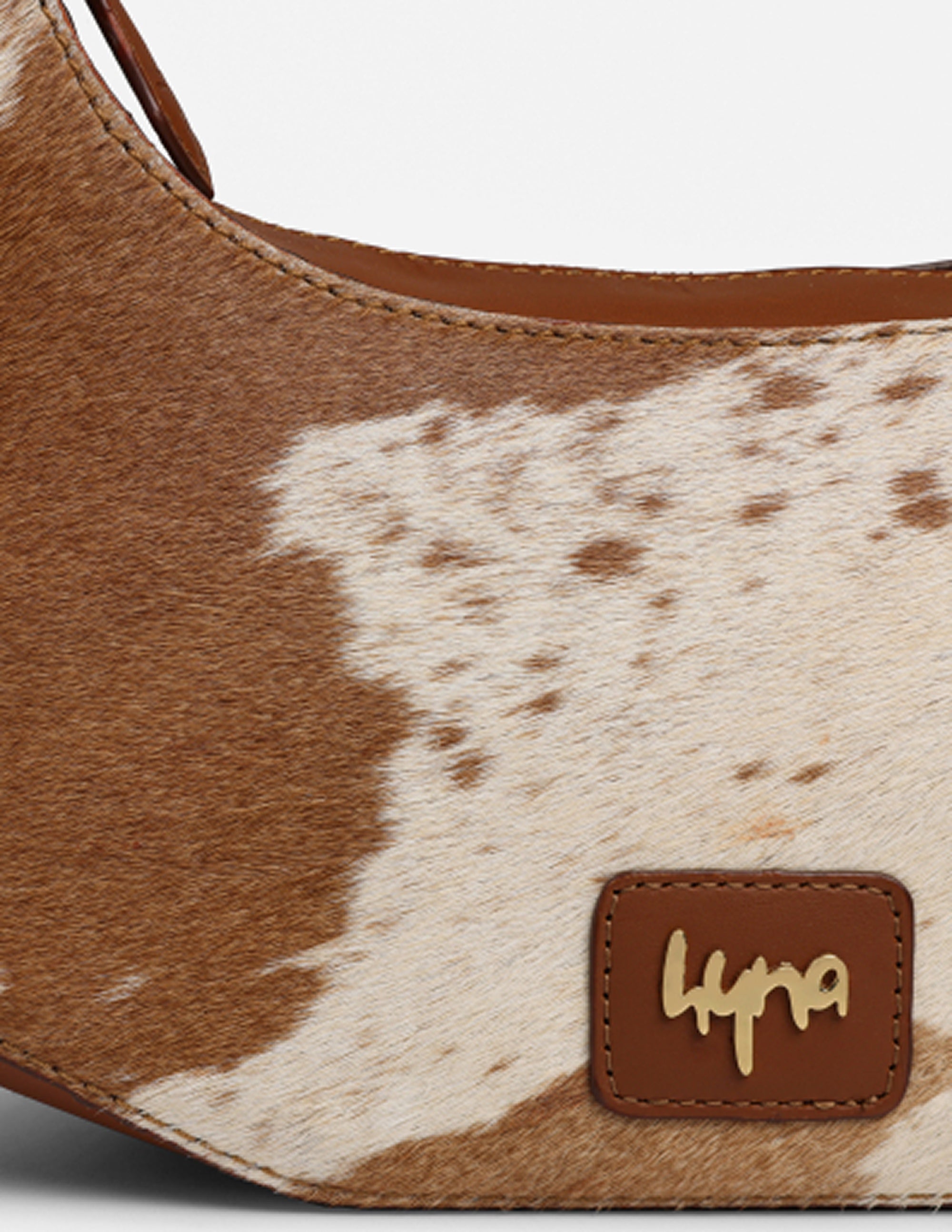 Hyna - Tan leather crossbody bag for women
