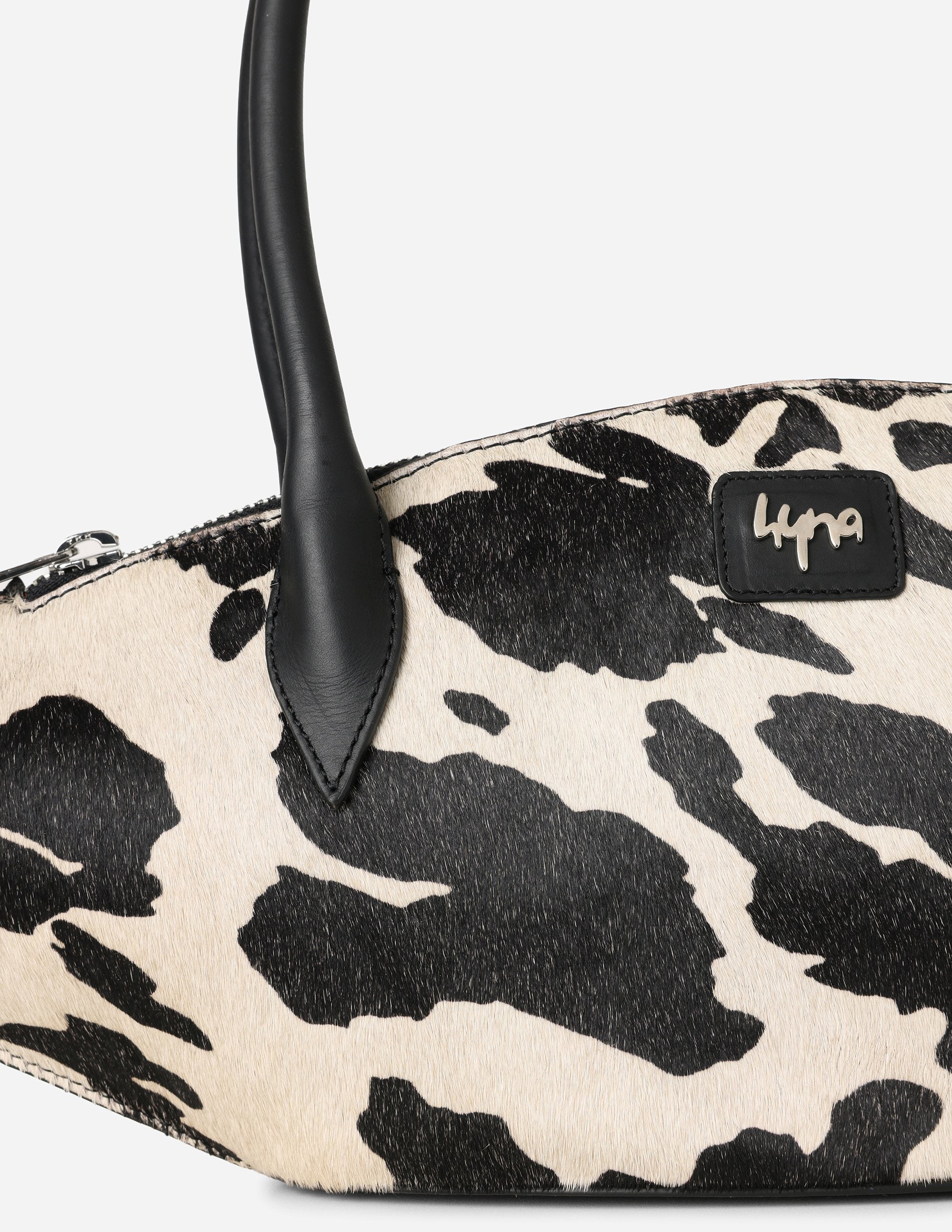 Hyna Marquise Shoulder Bag (B&W)