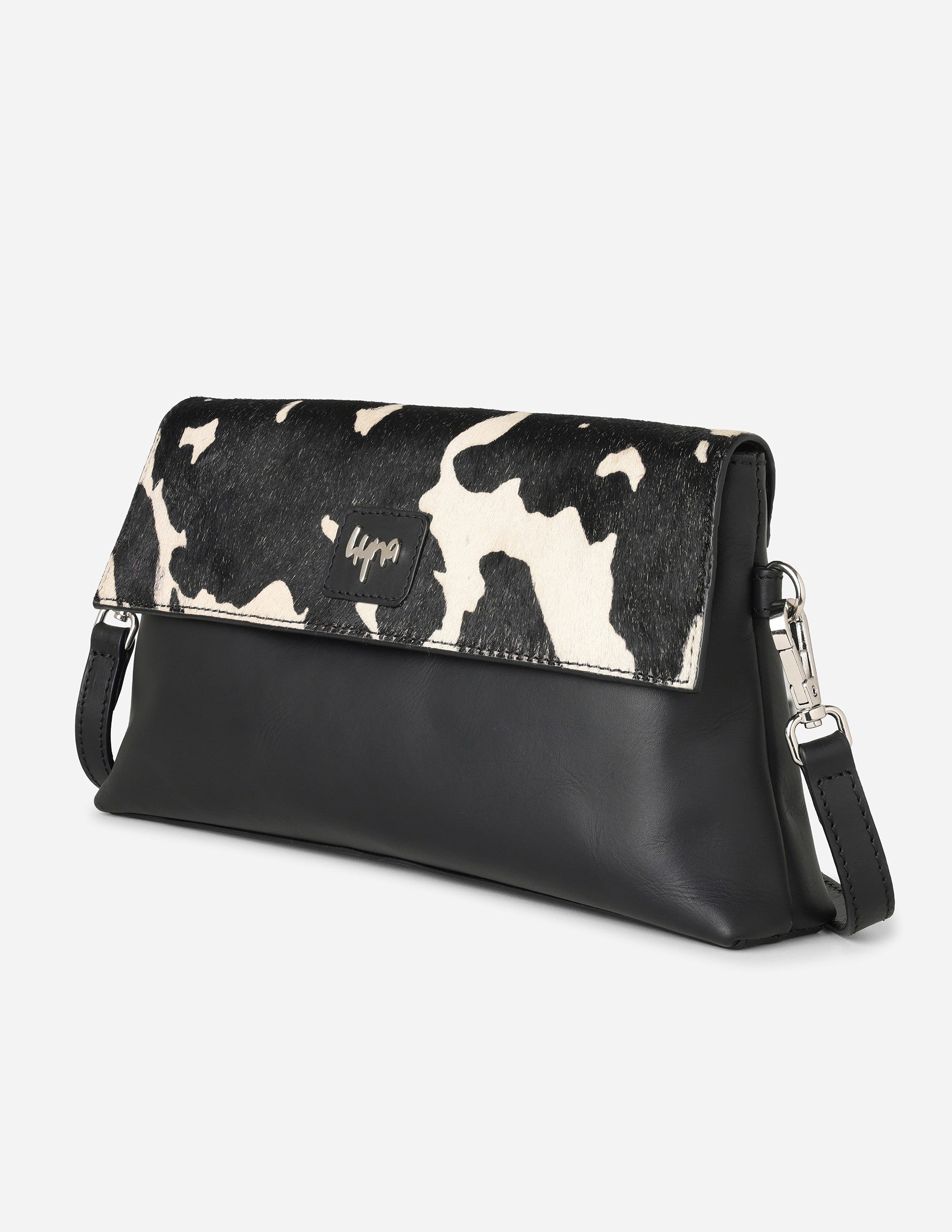 Hyna Riquezana Clutch (B&W)