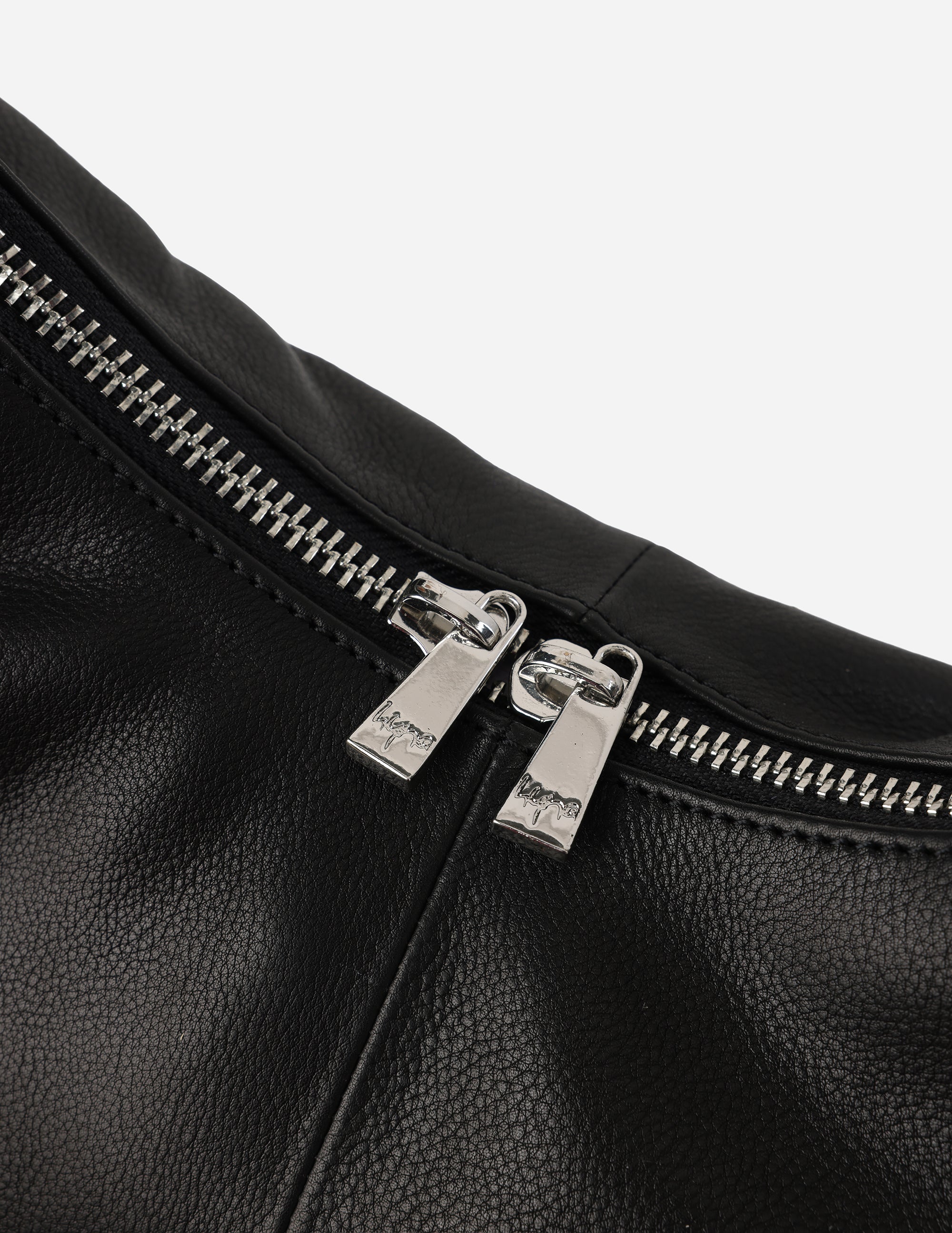 Hyna Arco Crossbody Bag (Black)