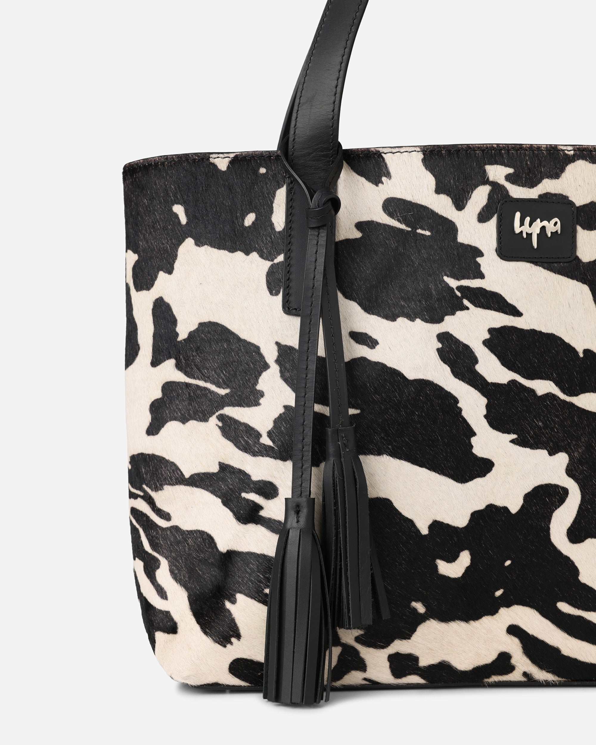 Hyna Classic Tote Bag (Black)