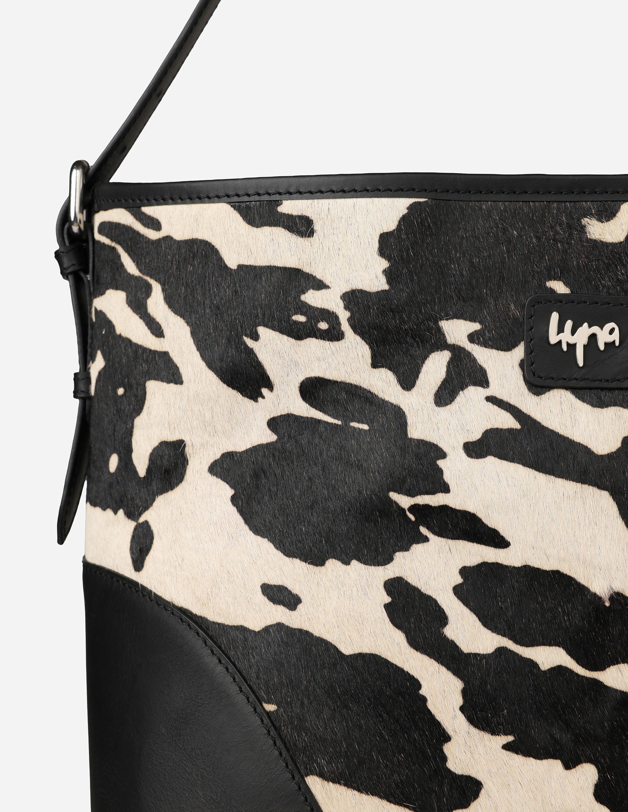Hyna Sombra Bucket Bag (B&W)
