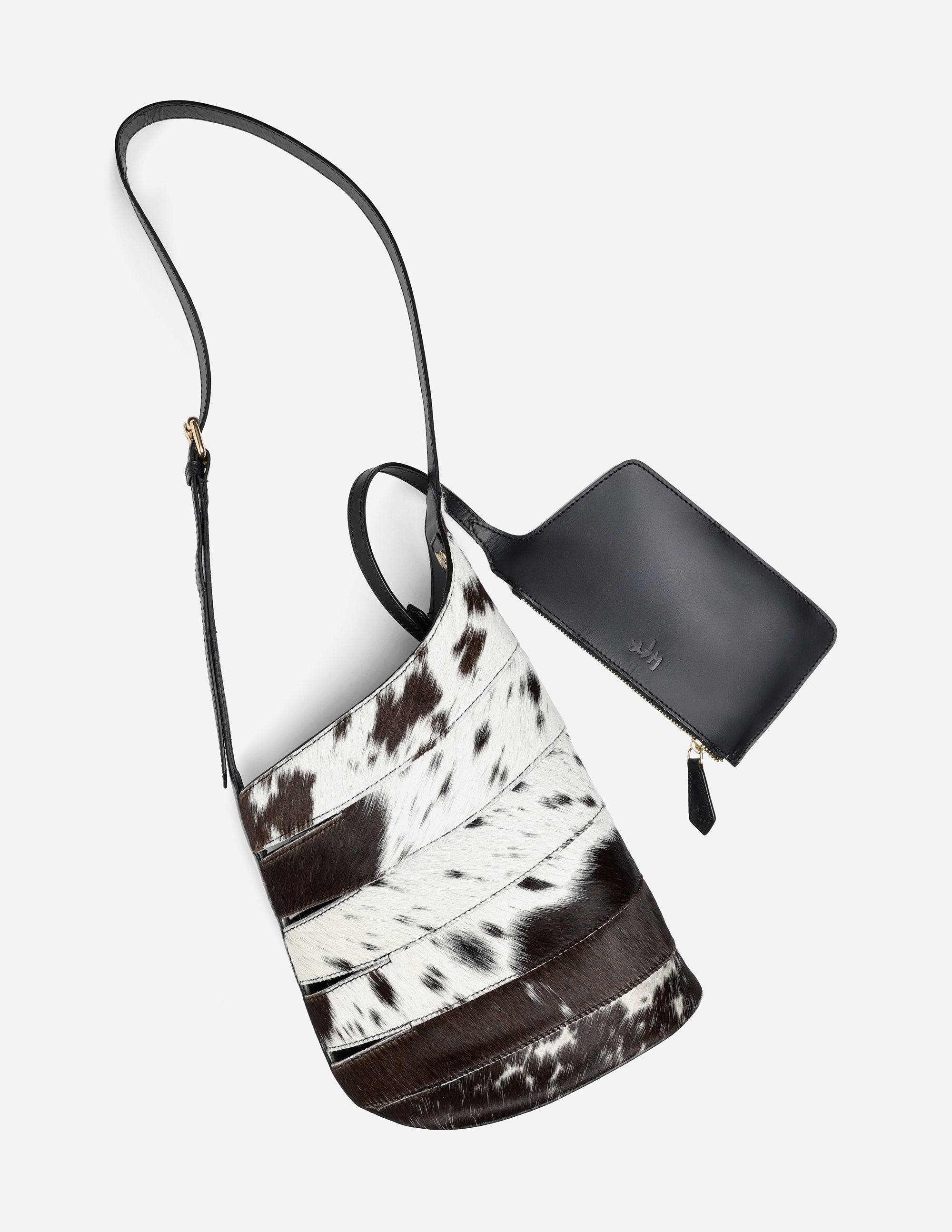 Cavalera Pail Bucket Bag (White & Black)