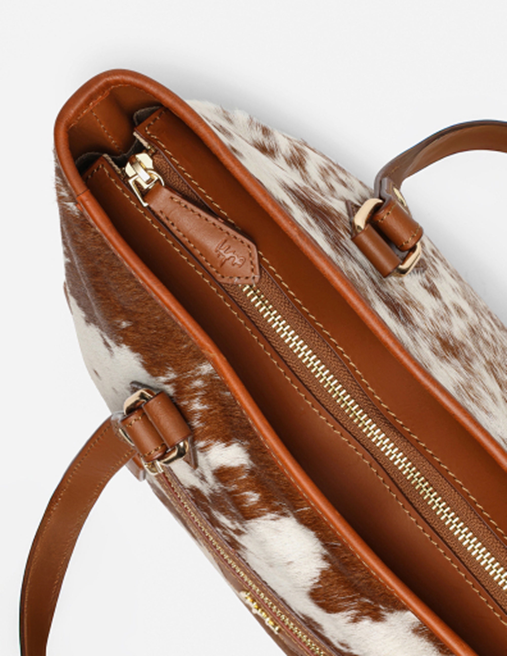 Oasis Illusion Leather Tote Bag (Tan)