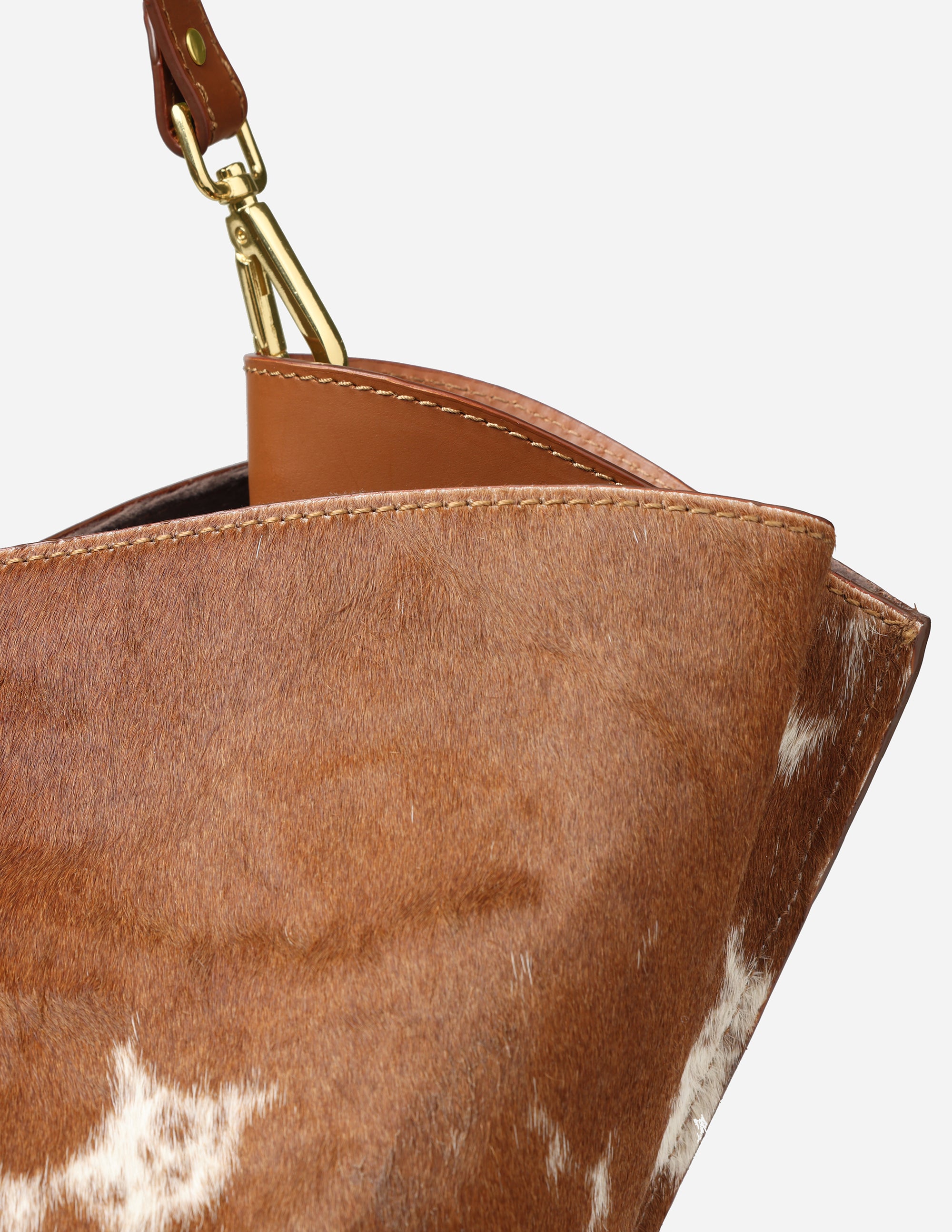 Hyna Reckless Opal Tassel Handbag (Tan)