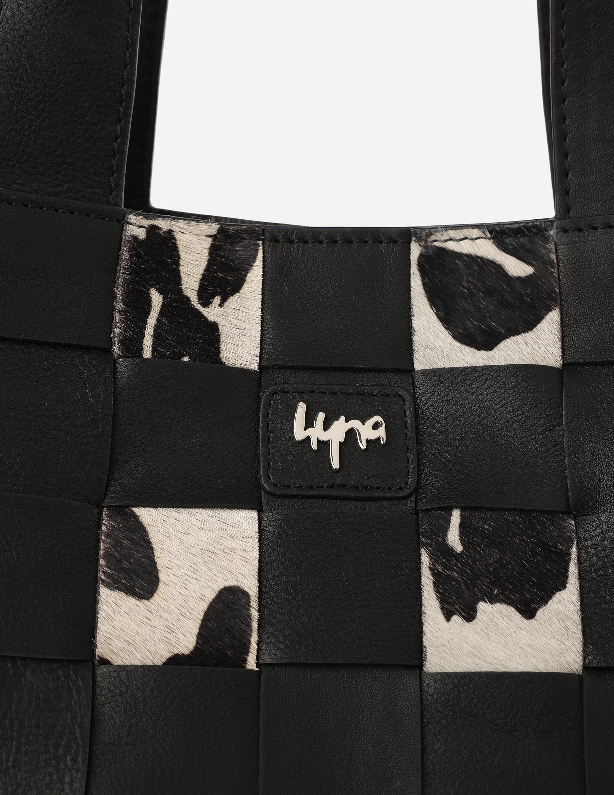 Hyna Tartan Tote Bag (Black & White)