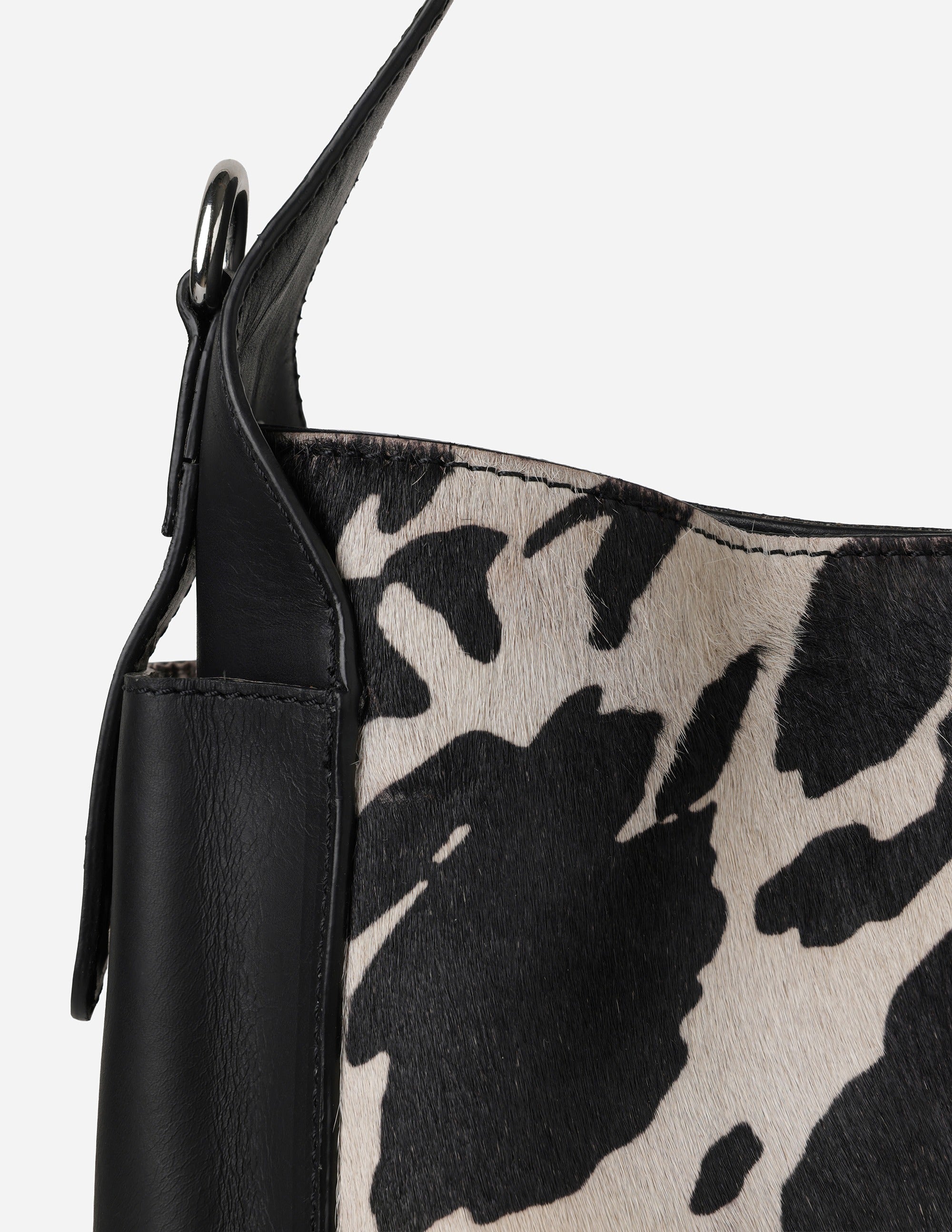 Hyna Nomad Bucket Bag (B&W)